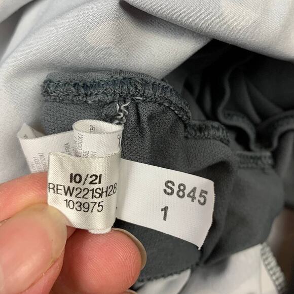 Reebok Relaxed Fit Gray Camo Running Shorts with Pockets Womens Sz XL - Picture 7 of 8